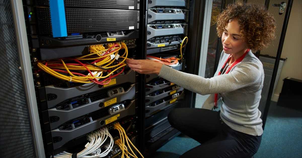 Different Types of Cables and Connectors in Computer Networks