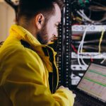 Why Hiring Certified Fiber Optic Installers Is So Important